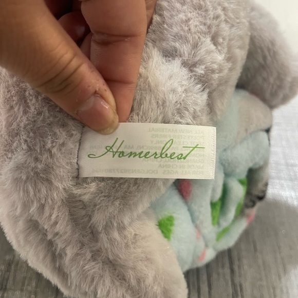 Koala Plush Toy with Blanket - Gray and Green - Picture 6 of 6